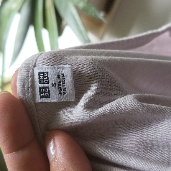 UNIQLO Spring Blouse Light Purple Color Size Small with Lace Details - Picture 2 of 6